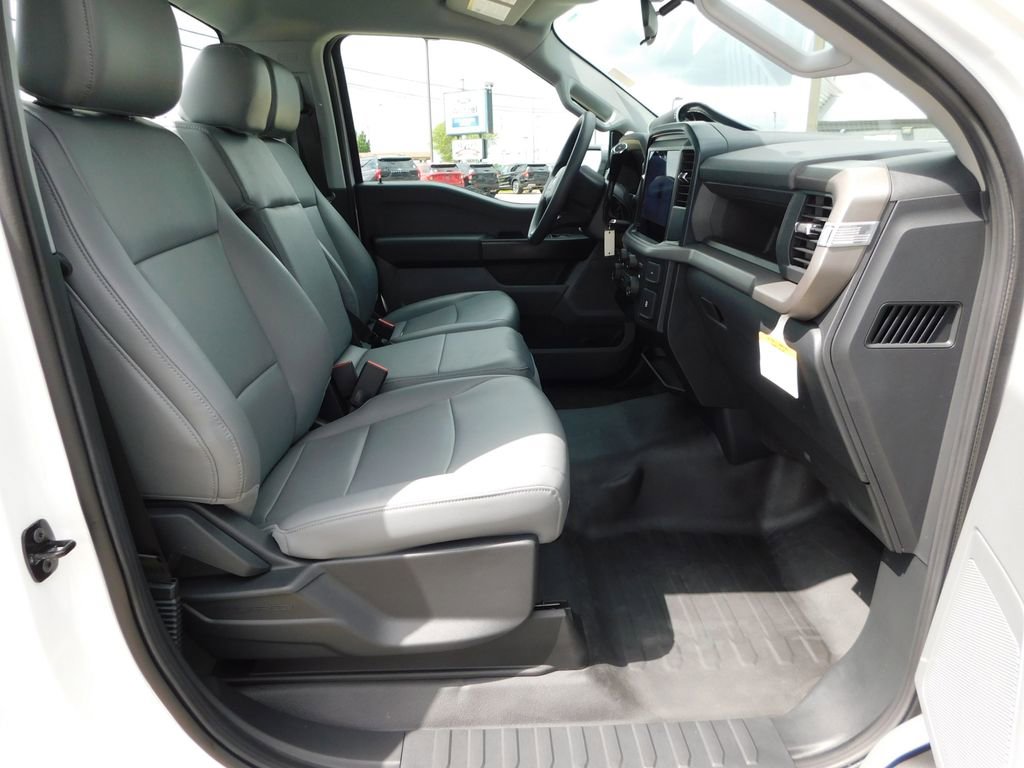 Used 2025 Ford F150 XL RWD image 20