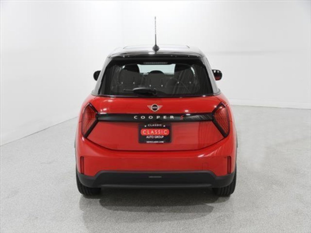 Certified 2025 MINI Cooper S image 4