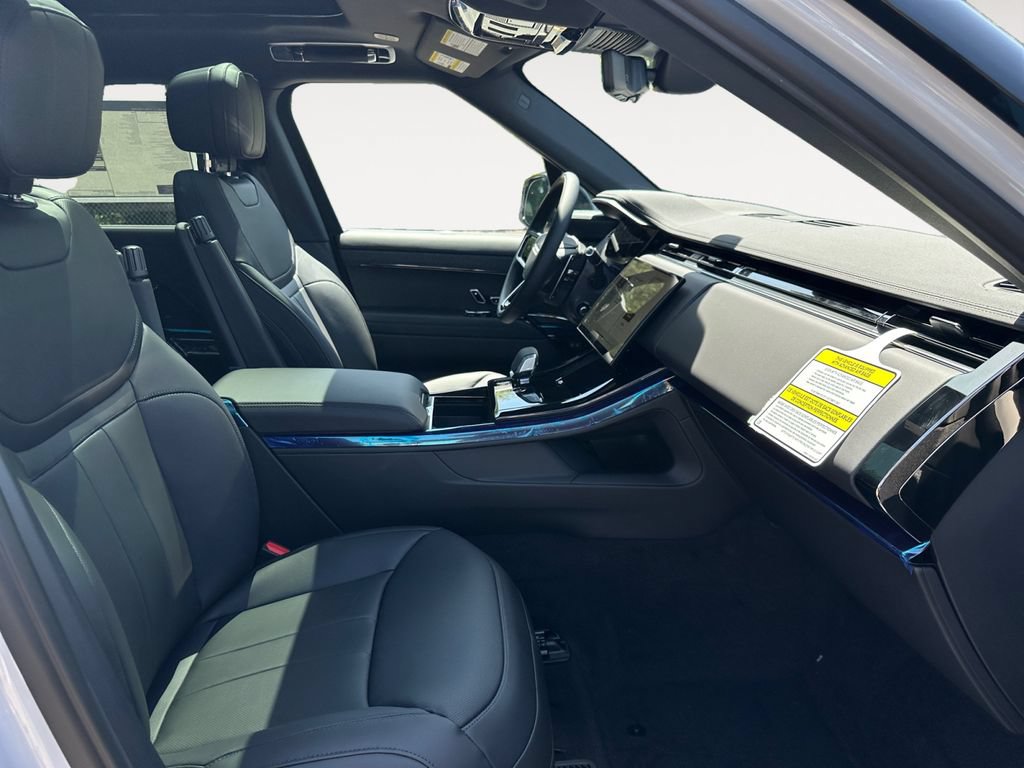 New 2026 Land Rover Range Rover Sport Dynamic SE AWD/4WD image 15