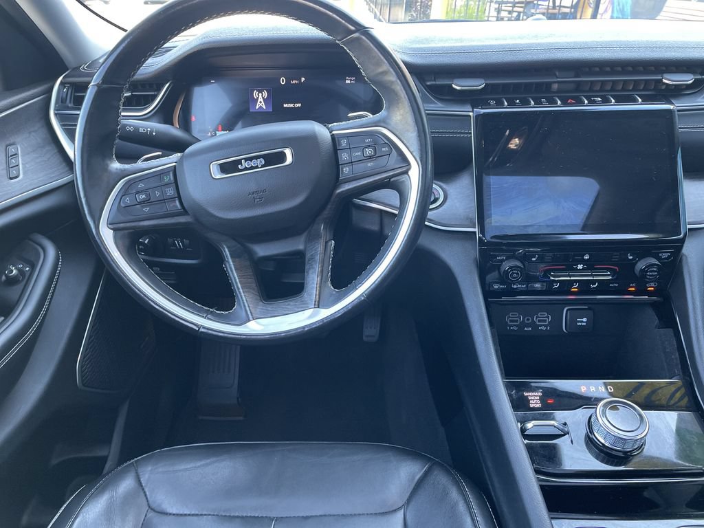 Used 2021 Jeep Grand Cherokee L Limited AWD/4WD image 15