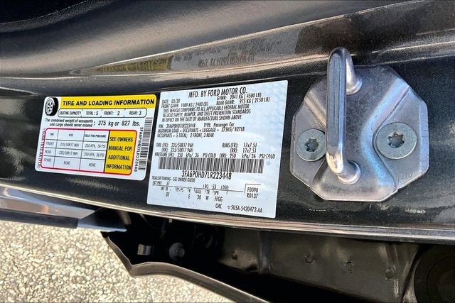 Used 2020 Ford Fusion SE image 19