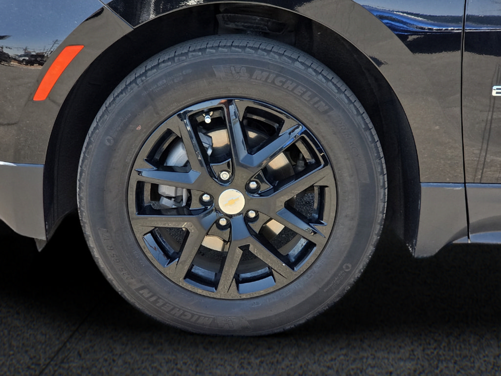 Used 2024 Chevrolet Equinox LT FWD image 8