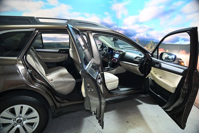 Used 2019 Subaru Outback 2.5i Premium image 45