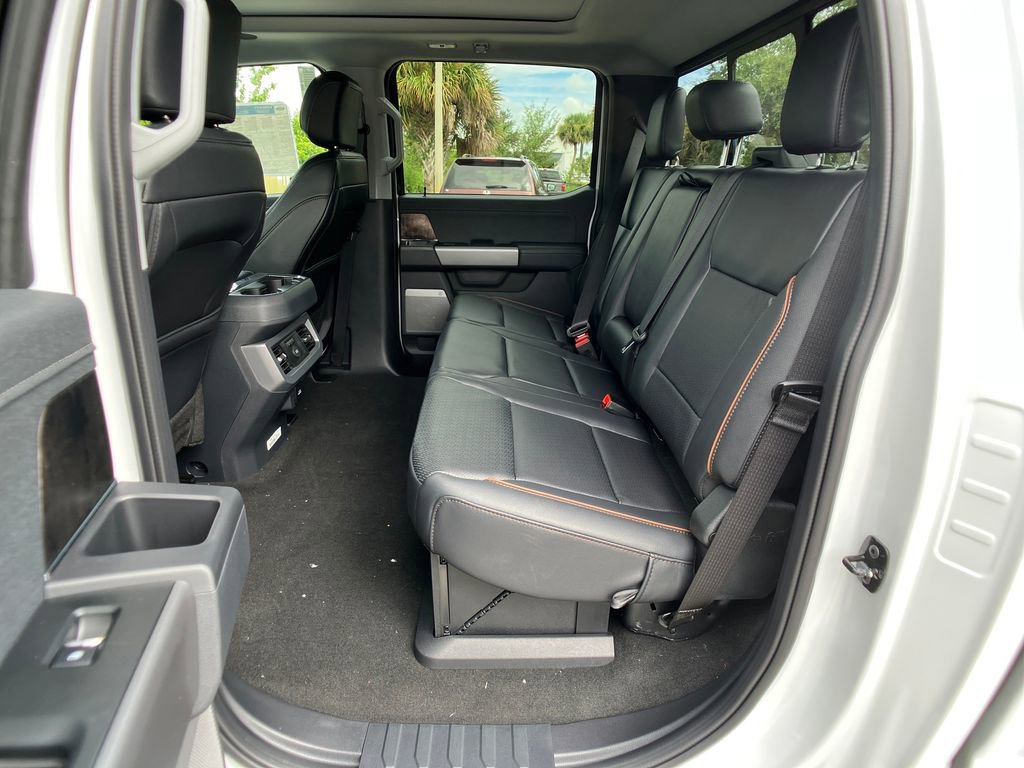 New 2026 Ford F250 Lariat w/ Black Appearance Package image 30