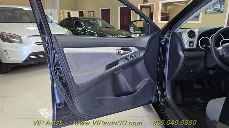 Used 2009 Toyota Matrix S FWD image 11