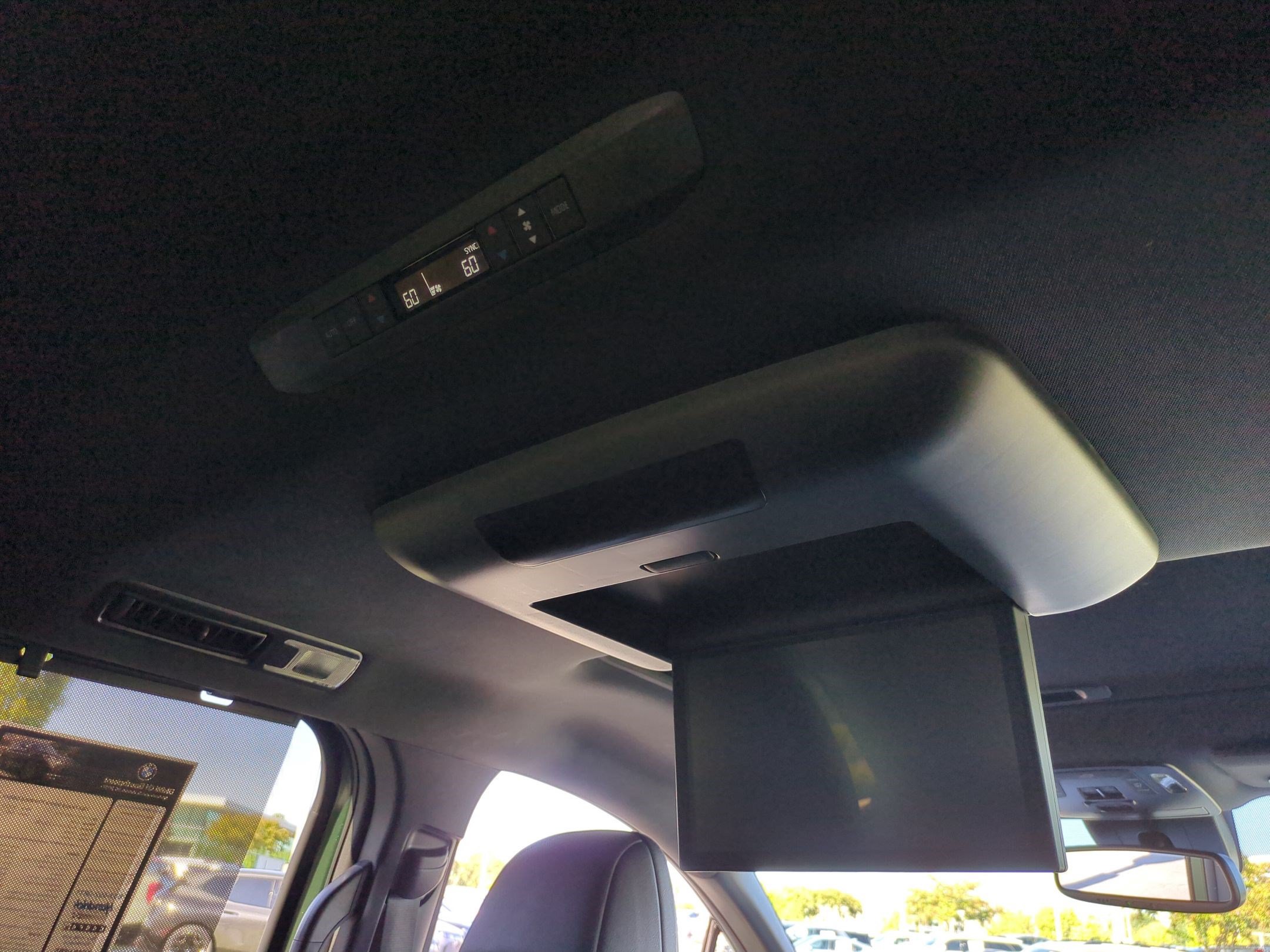 Used 2025 Toyota Sienna XLE Woodland Edition AWD/4WD image 29