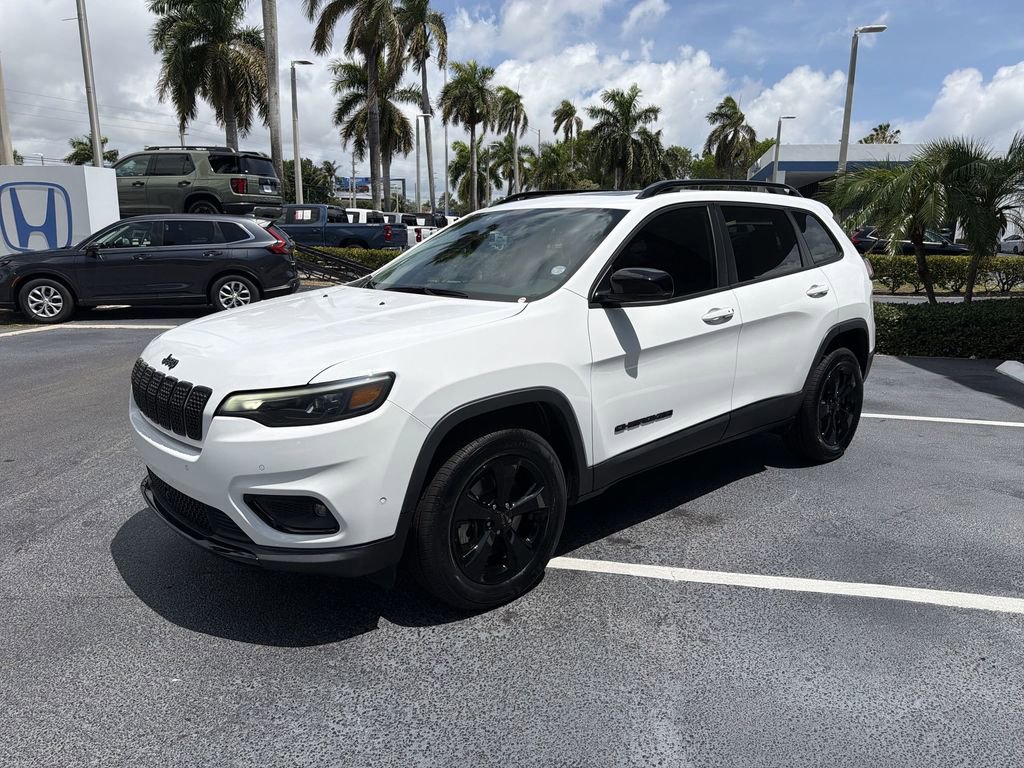 Used 2023 Jeep Cherokee Altitude Lux w/ Lux Elite Package AWD/4WD image 4