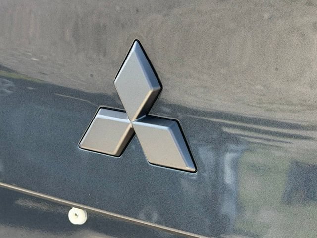 New 2026 Mitsubishi Outlander LE FWD image 13
