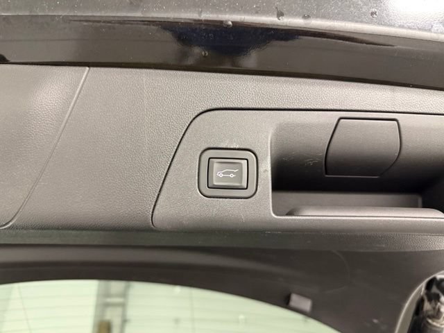 Used 2023 Buick Envision Avenir AWD/4WD image 9