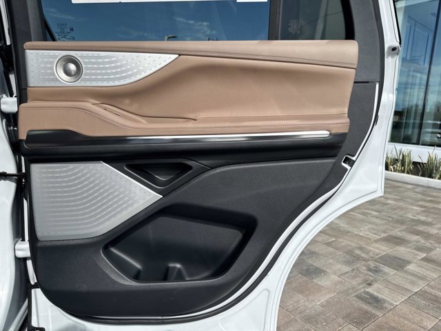 New 2025 Lincoln Navigator Black Label image 21