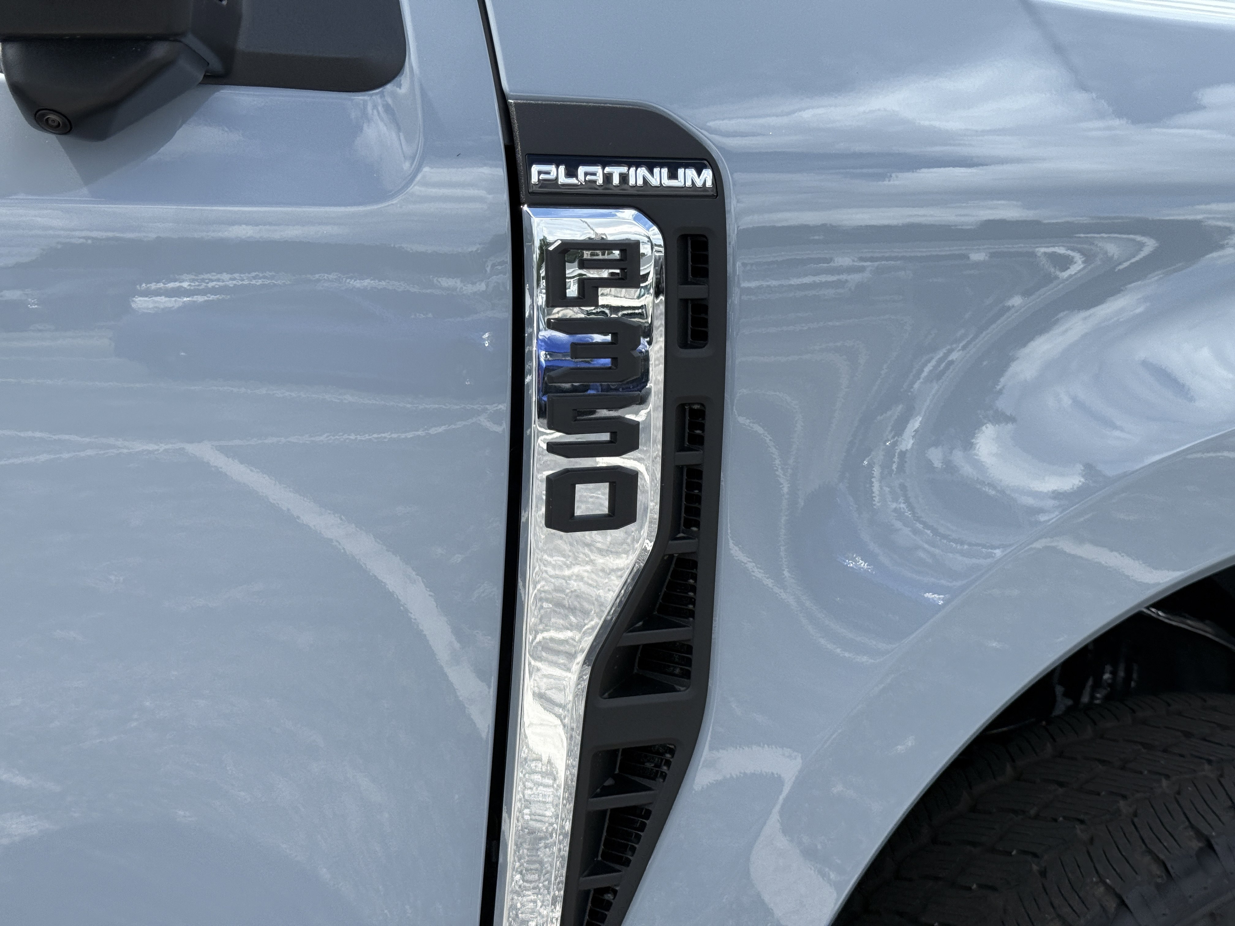 New 2026 Ford F350 Platinum w/ Platinum Plus Package image 9