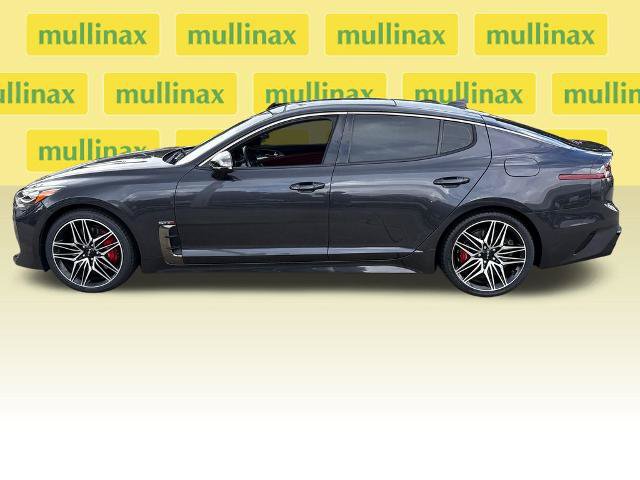 Used 2022 Kia Stinger GT2 w/ Red Interior Color Package RWD image 11