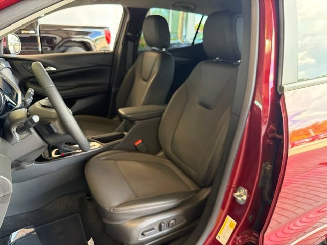 Used 2023 Buick Encore GX Select w/ Sport Touring Package FWD image 14