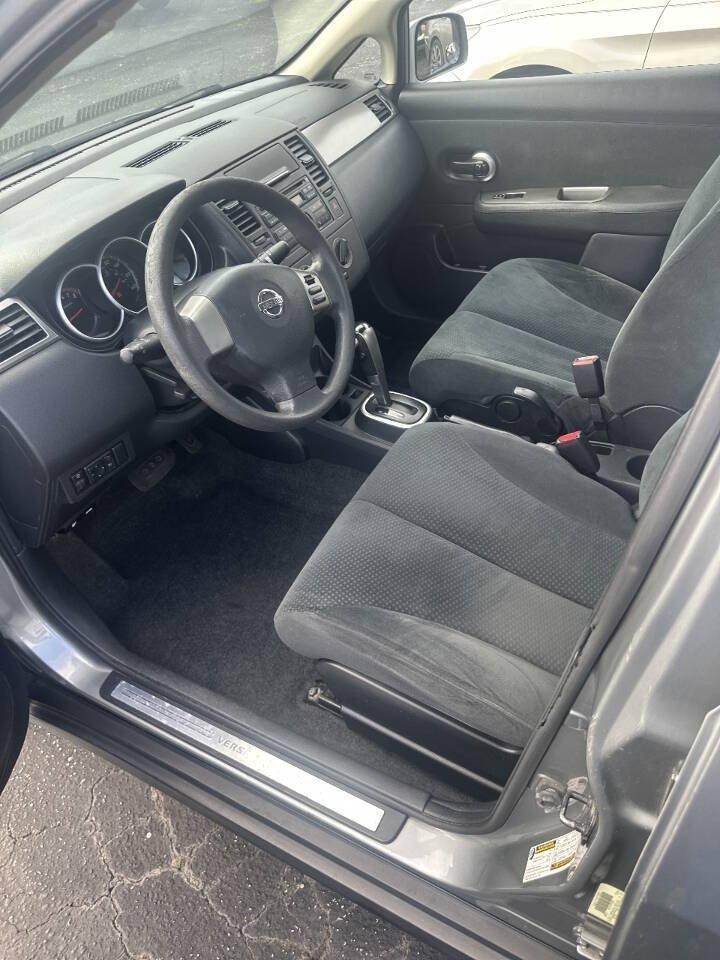 Used 2010 Nissan Versa 1.8 S w/ PWR Plus Pkg FWD image 5