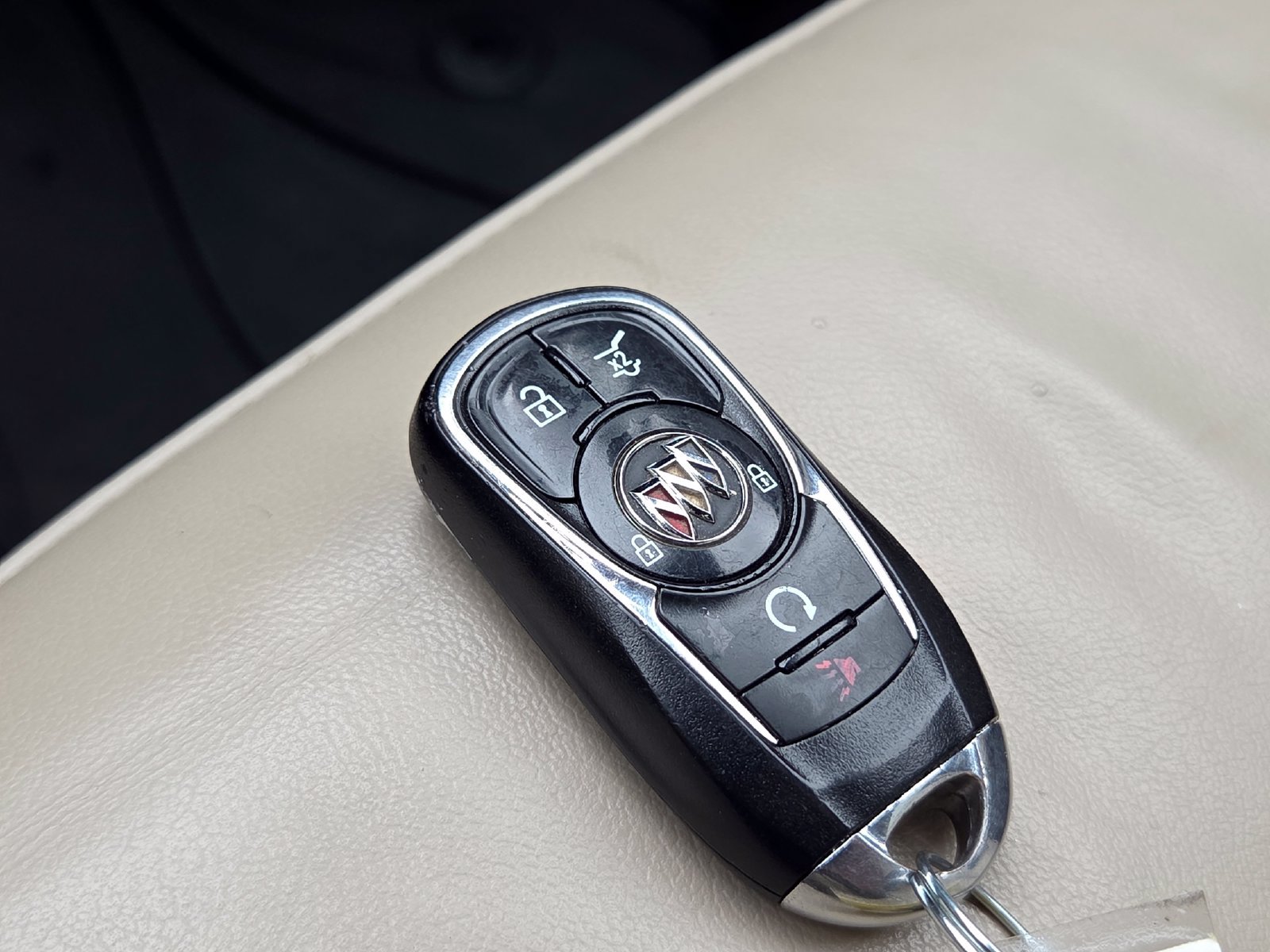 Used 2020 Buick Envision Premium AWD/4WD image 30