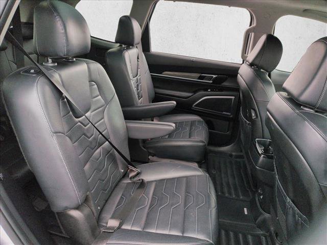 Used 2022 Kia Telluride SX w/ SX Prestige Package image 23
