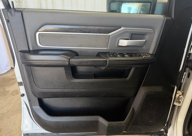 Used 2023 RAM 3500 Big Horn w/ Level 1 Equipment Group AWD/4WD image 11