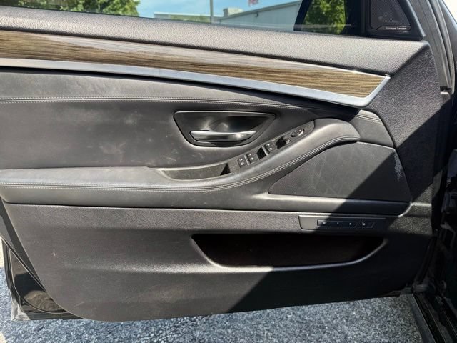 Used 2015 BMW 550i xDrive Sedan AWD/4WD image 13
