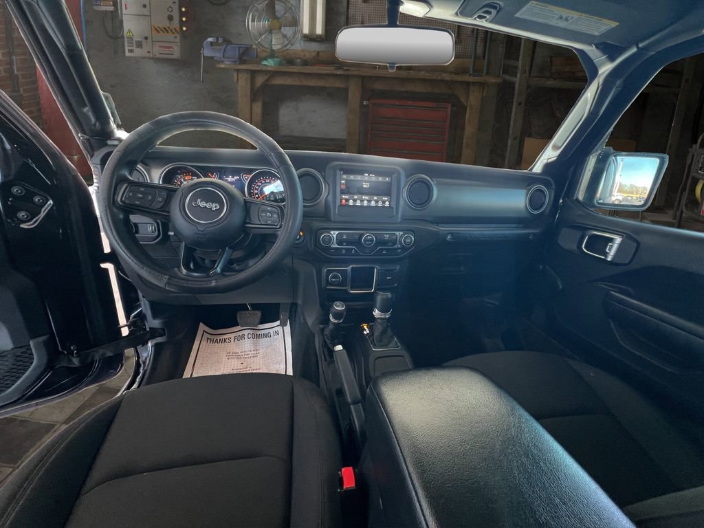 Used 2023 Jeep Wrangler Sport image 21