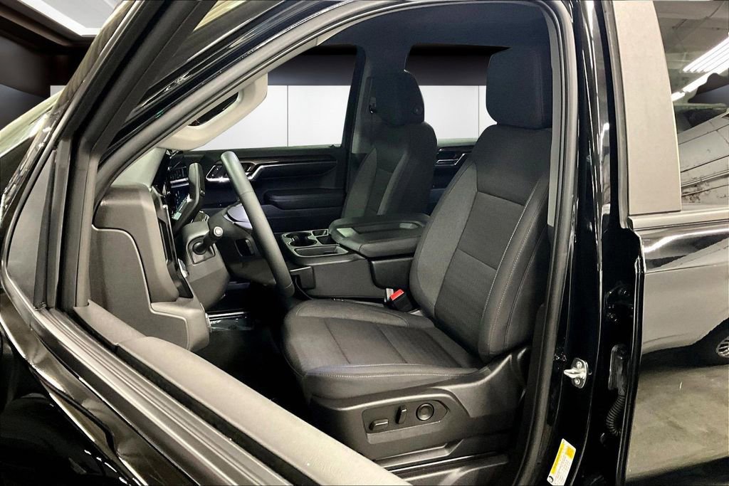 Used 2024 Chevrolet Silverado 1500 LT image 22