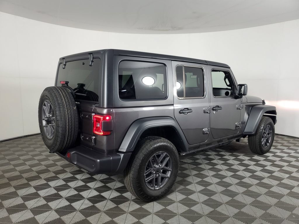 Used 2026 Jeep Wrangler Unlimited Sport AWD/4WD image 4