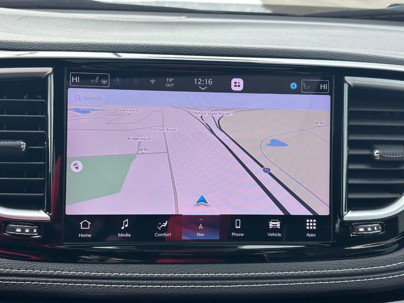 Used 2025 Chrysler Pacifica Limited image 23