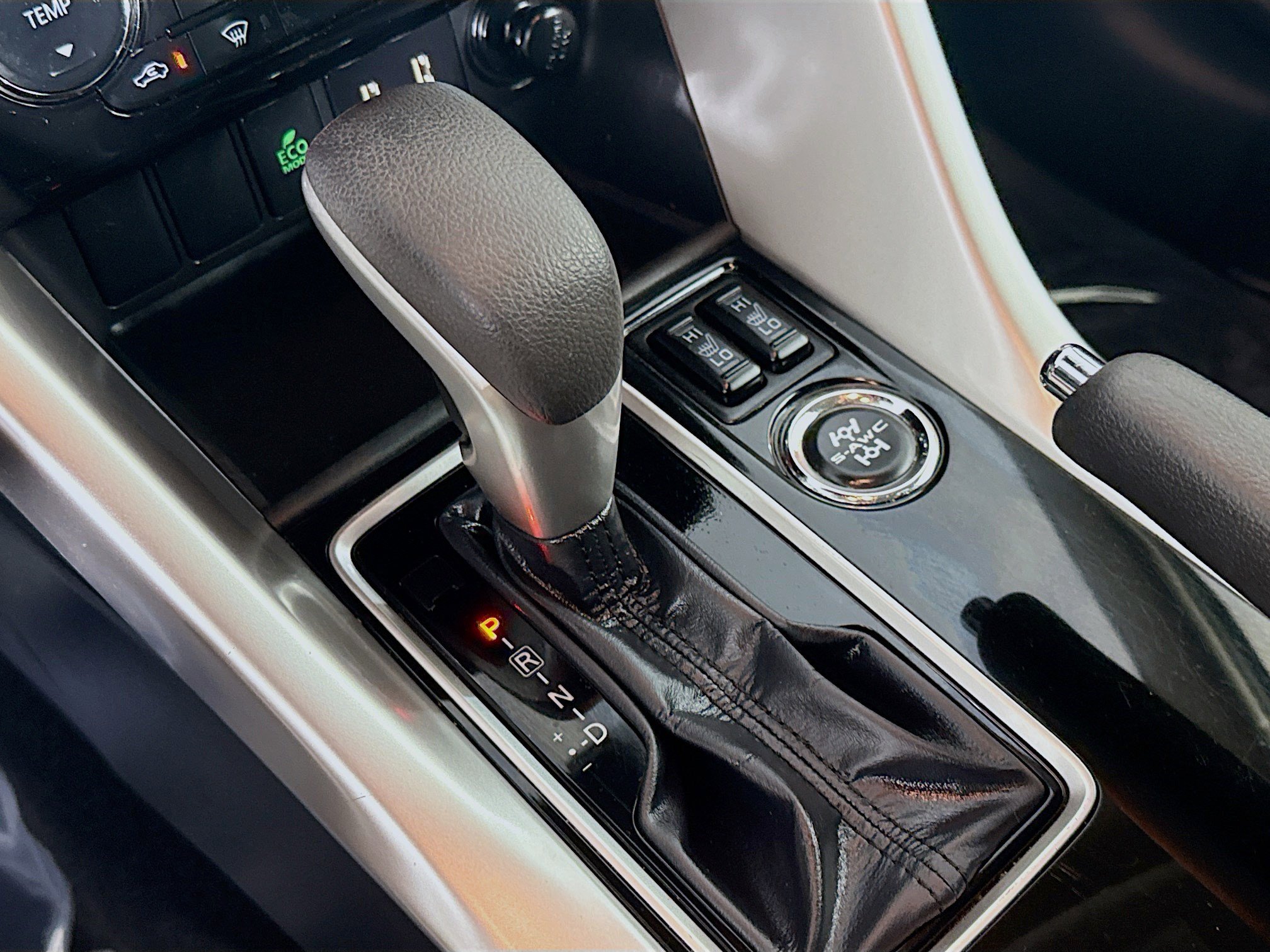 Used 2024 Mitsubishi Eclipse Cross Black Edition image 20