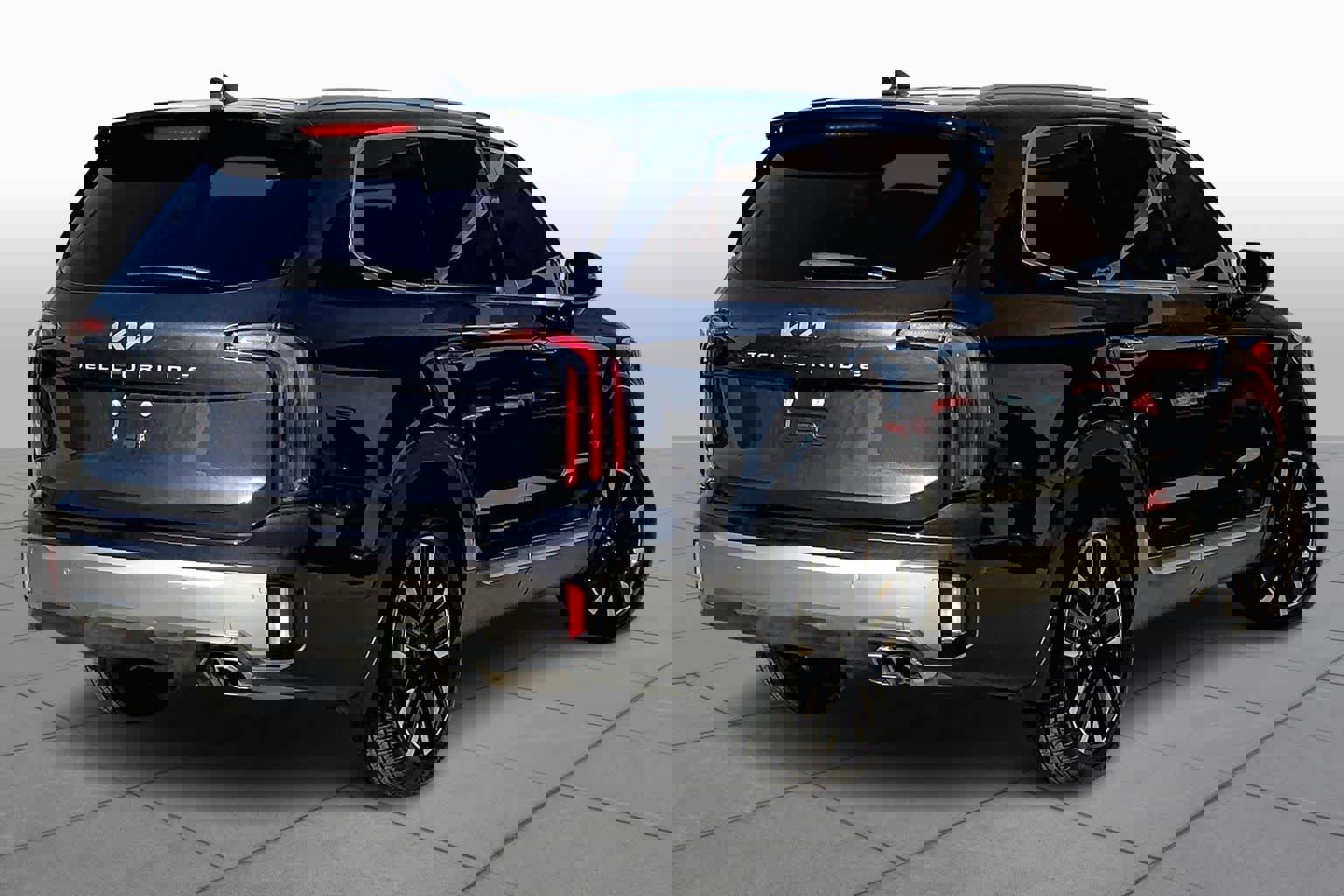 Used 2025 Kia Telluride SX image 13