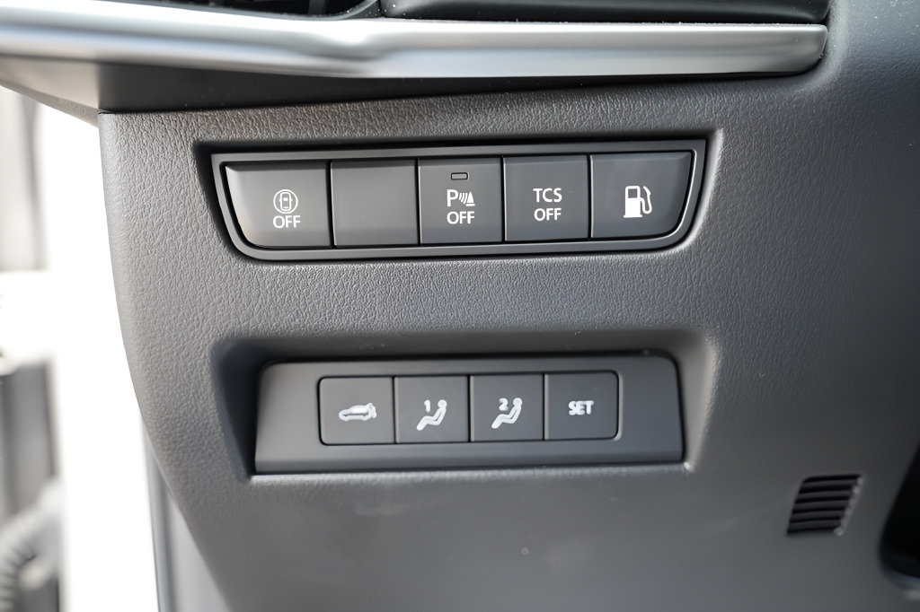 Used 2024 MAZDA CX-90 Plug-In Hybrid w/ Premium Plus AWD/4WD image 30