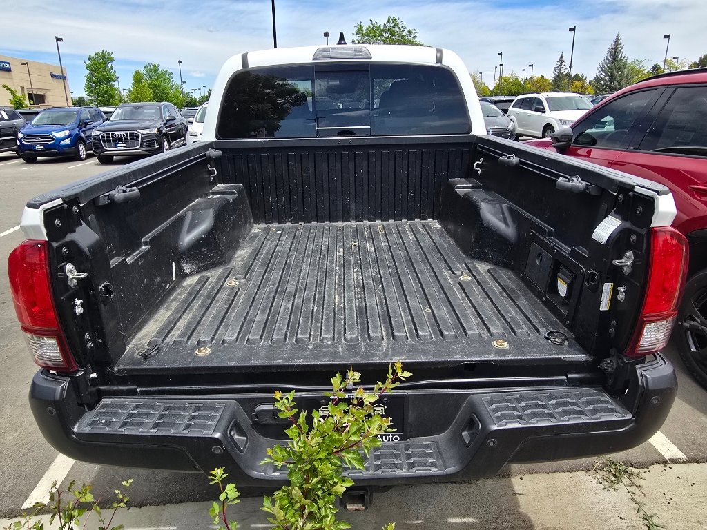 Used 2020 Toyota Tacoma TRD Sport w/ Technology Package AWD/4WD image 13