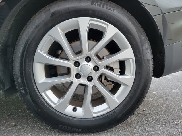 Used 2025 Land Rover Range Rover Sport SE image 21