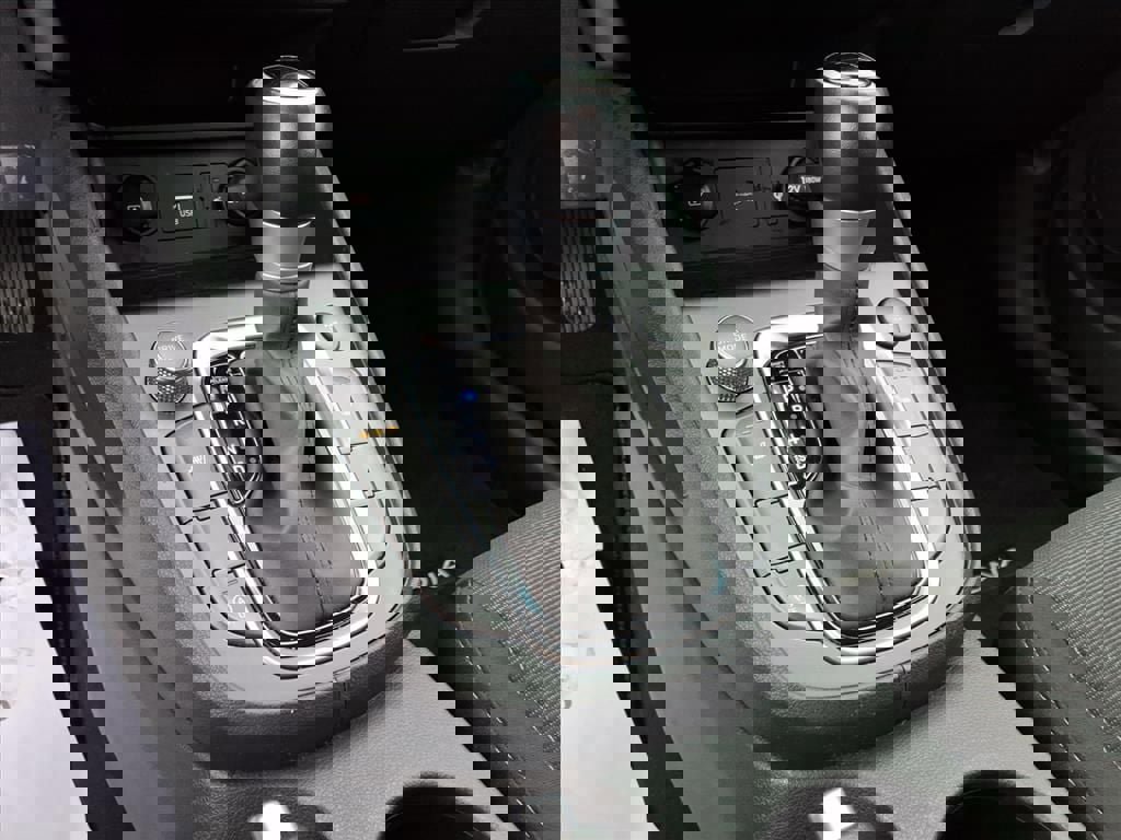 Used 2023 Hyundai Kona SEL w/ Convenience Package image 13