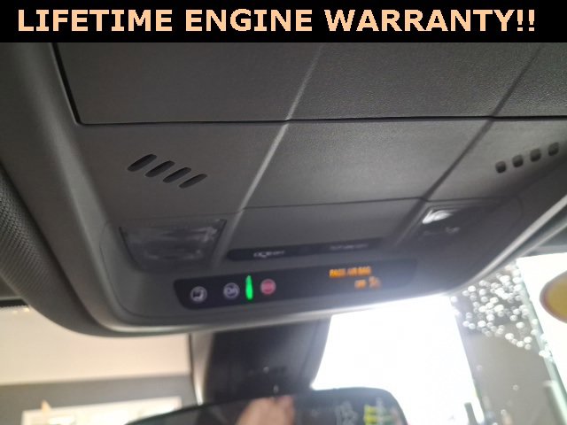 Used 2023 GMC Acadia SLE w/ Driver Convenience Package image 13