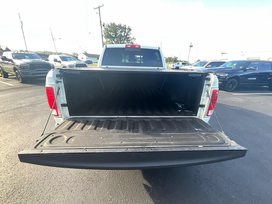 Used 2018 RAM 1500 Laramie w/ Convenience Group AWD/4WD image 8