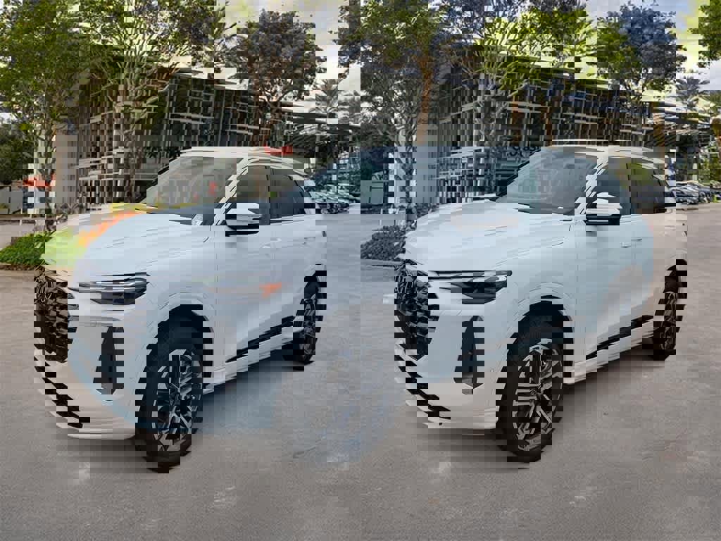 New 2025 Audi Q5 Premium