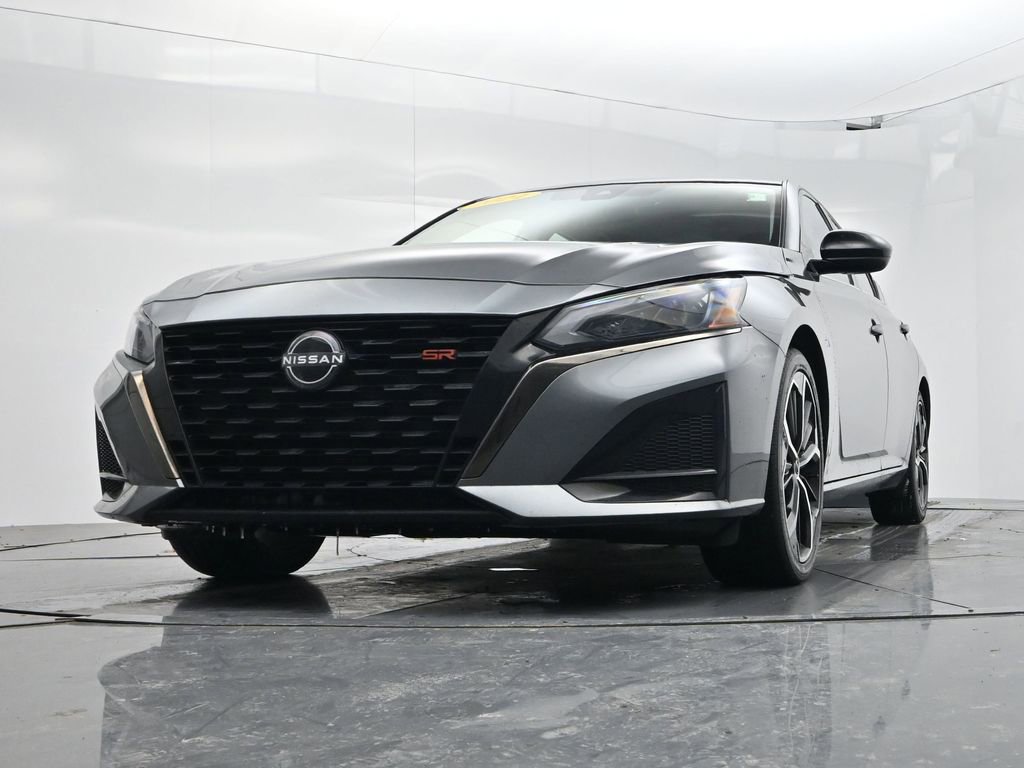 Used 2024 Nissan Altima 2.5 SR image 35
