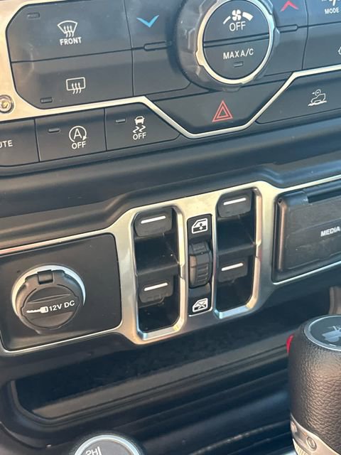 Used 2022 Jeep Wrangler Unlimited Sport S image 26