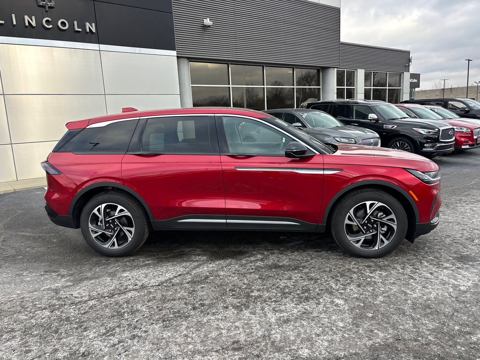 New 2026 Lincoln Nautilus Premier w/ Equipment Group 102A image 8