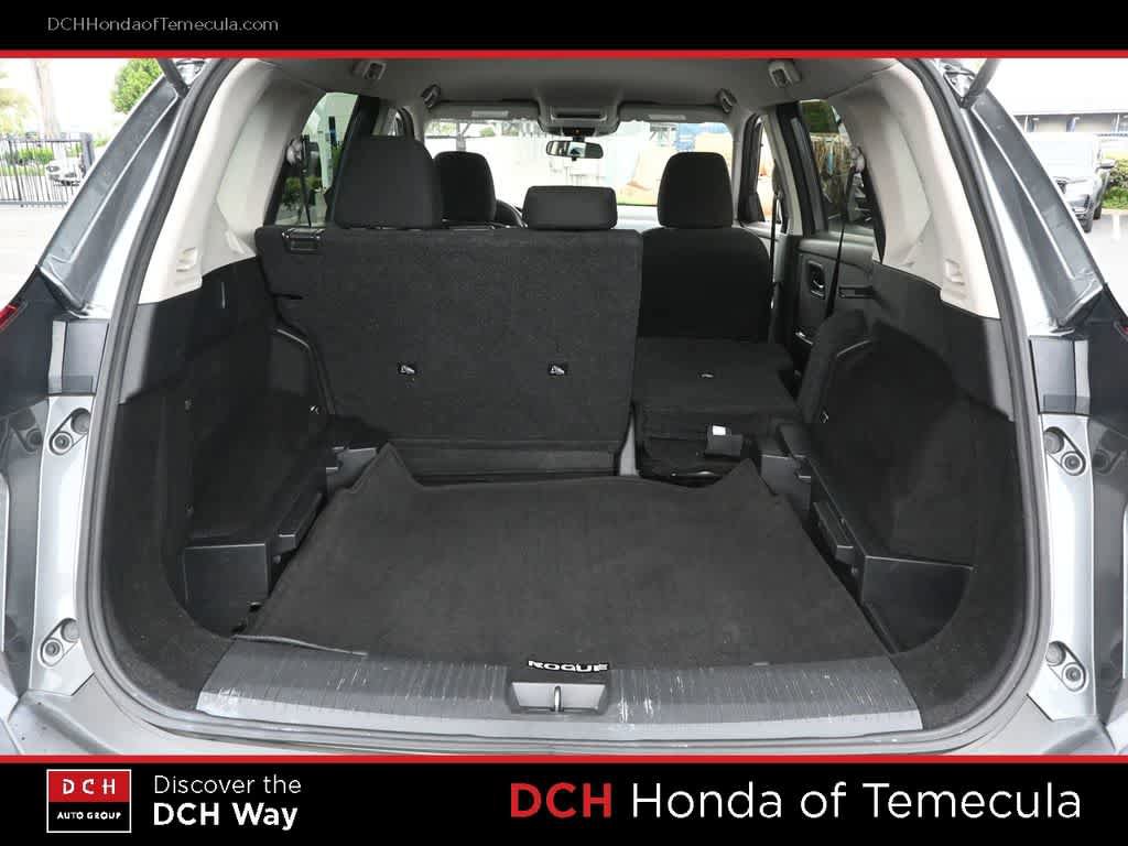 Used 2023 Nissan Rogue S AWD/4WD image 22