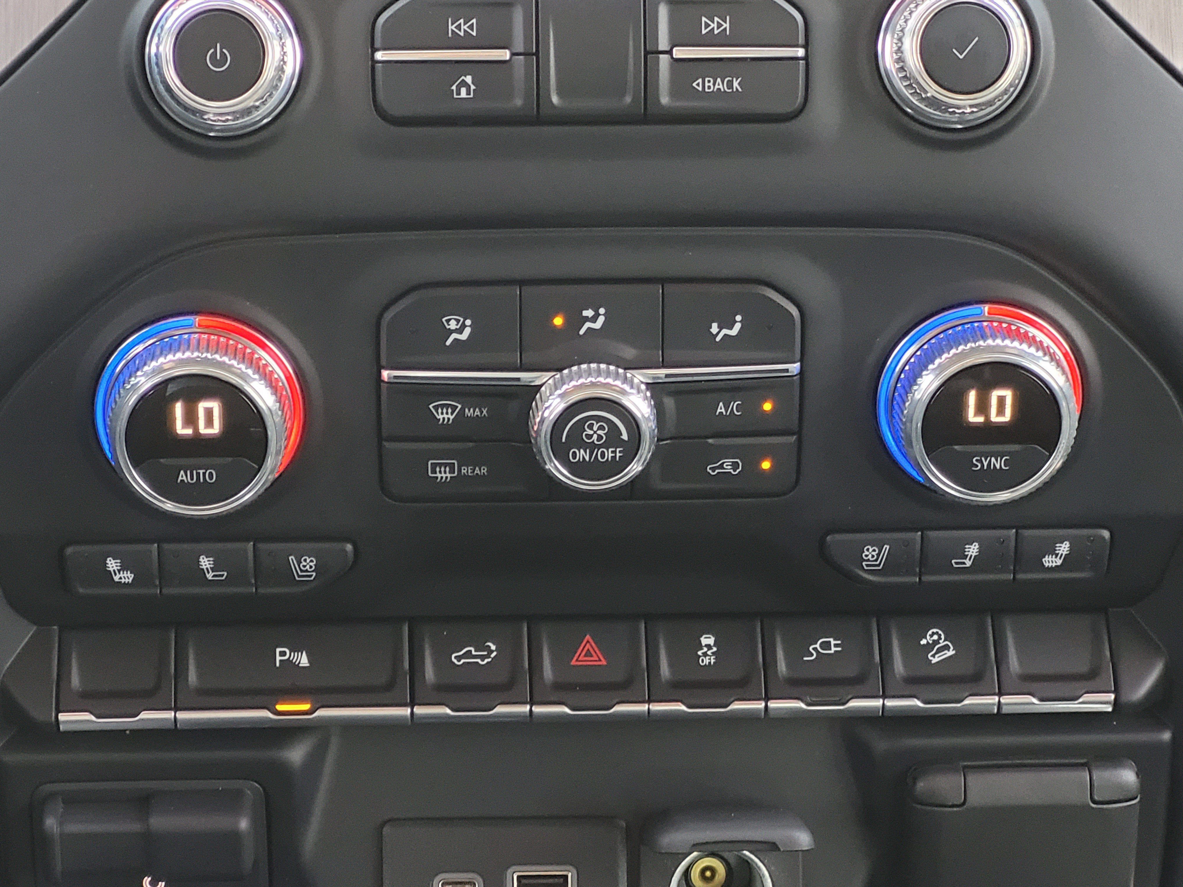 Used 2022 GMC Sierra 1500 Denali AWD/4WD image 16