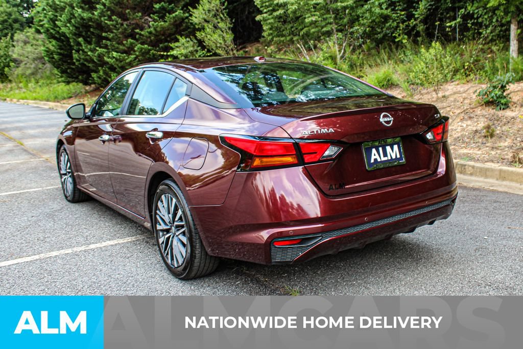 Used 2024 Nissan Altima 2.5 SV FWD image 4