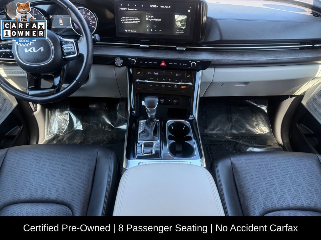 Used 2024 Kia Carnival EX image 10