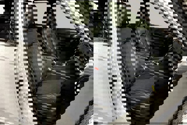 New 2025 Jeep Grand Cherokee Altitude image 11