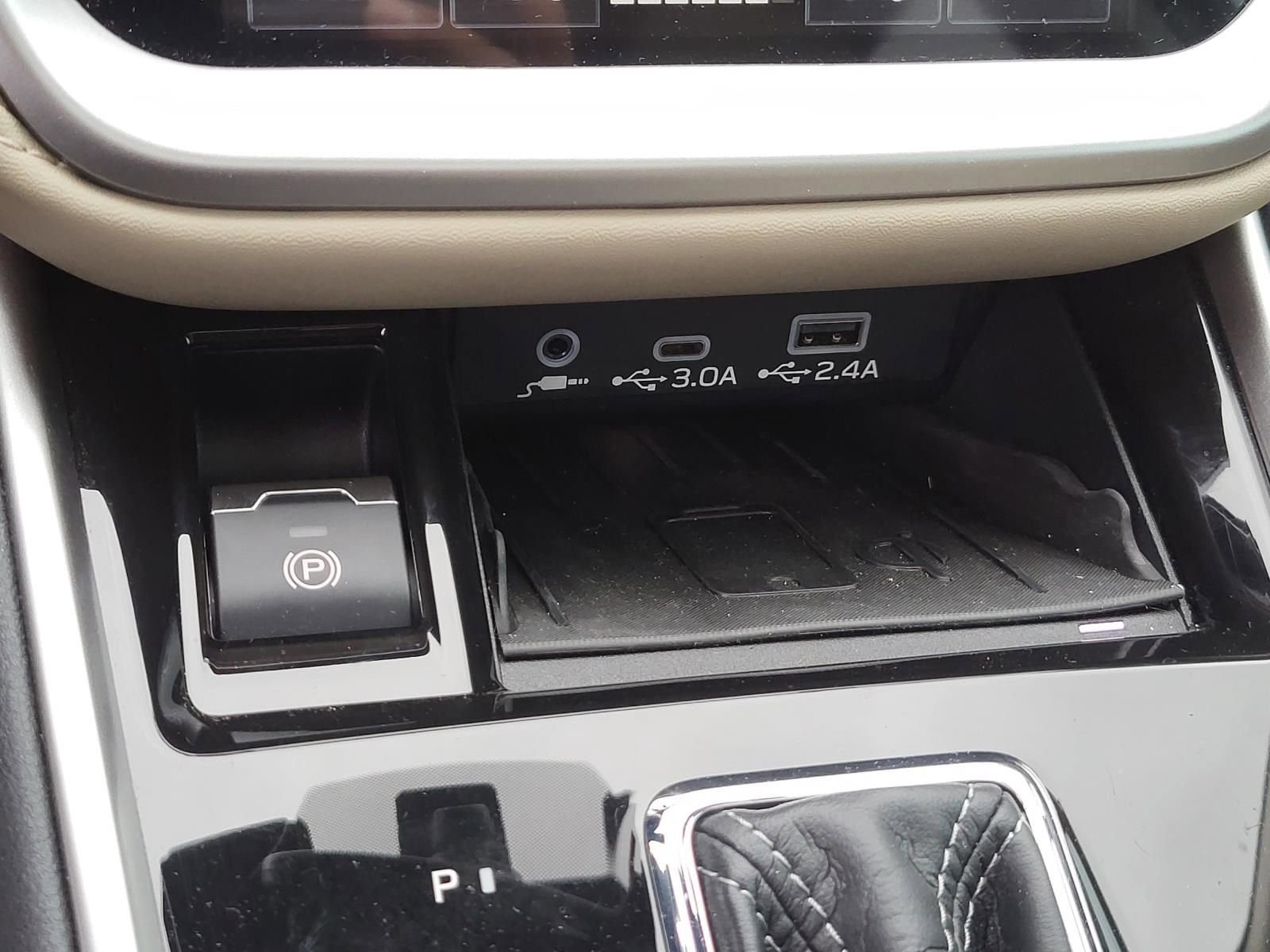 Certified 2025 Subaru Outback Limited XT image 27