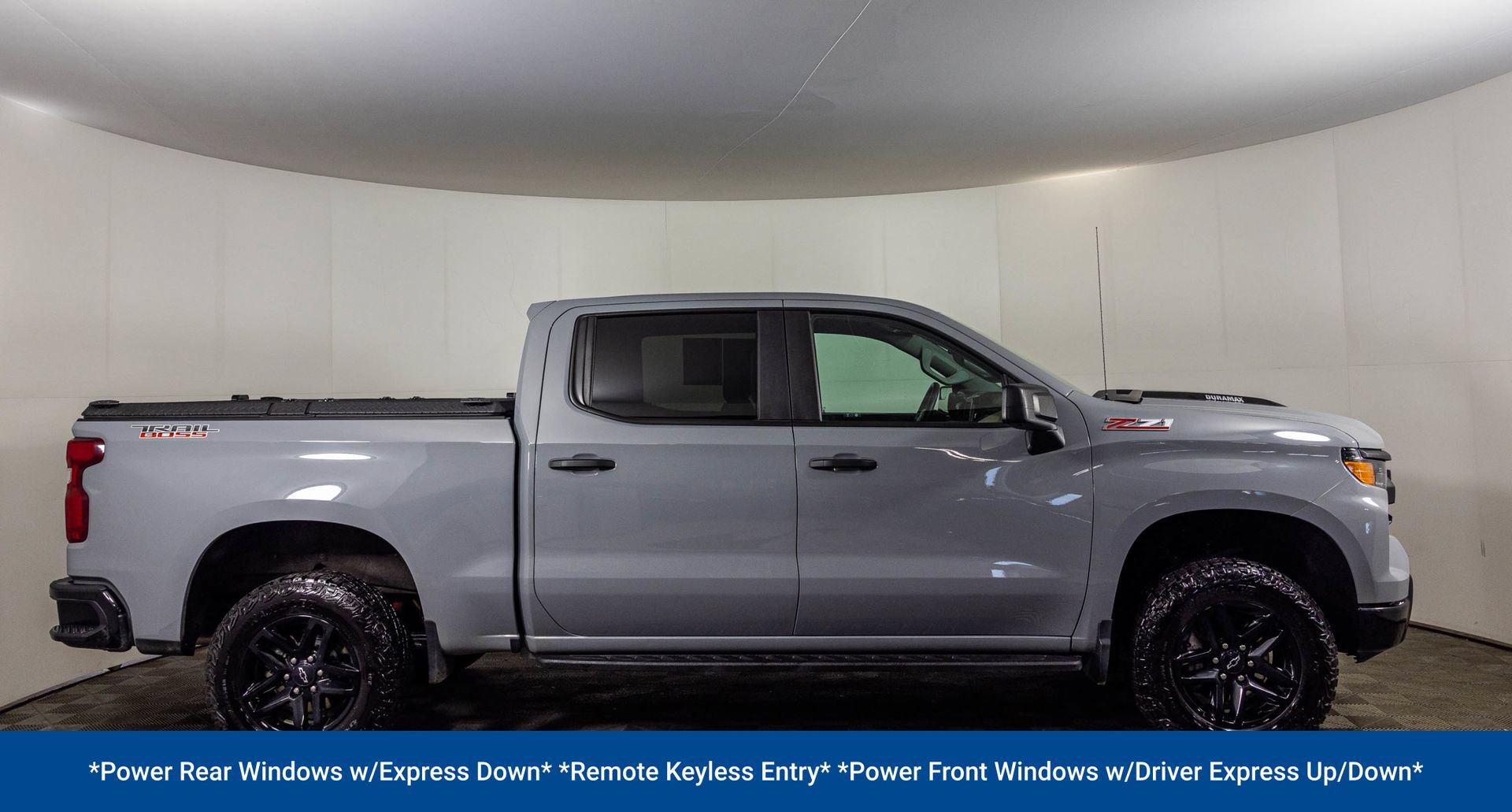 Used 2025 Chevrolet Silverado 1500 Custom Trail Boss AWD/4WD image 13