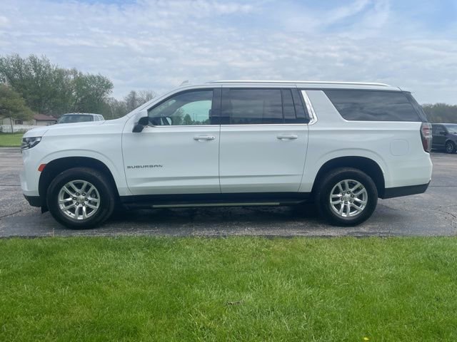Used 2024 Chevrolet Suburban LT AWD/4WD image 11