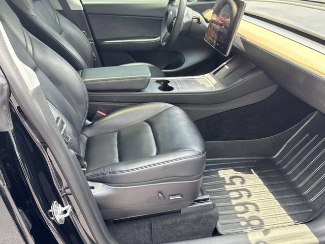 Used 2022 Tesla Model Y Performance AWD/4WD image 15