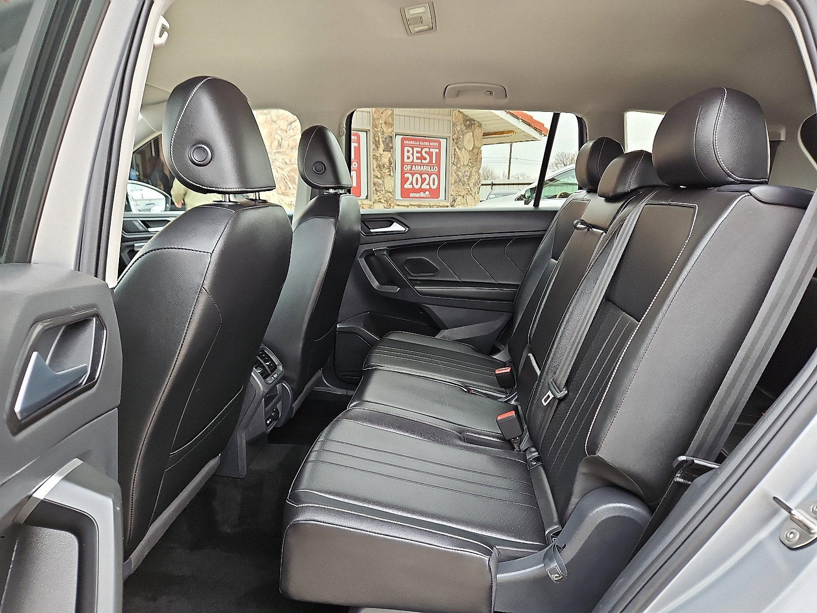 Used 2024 Volkswagen Tiguan SE FWD image 11