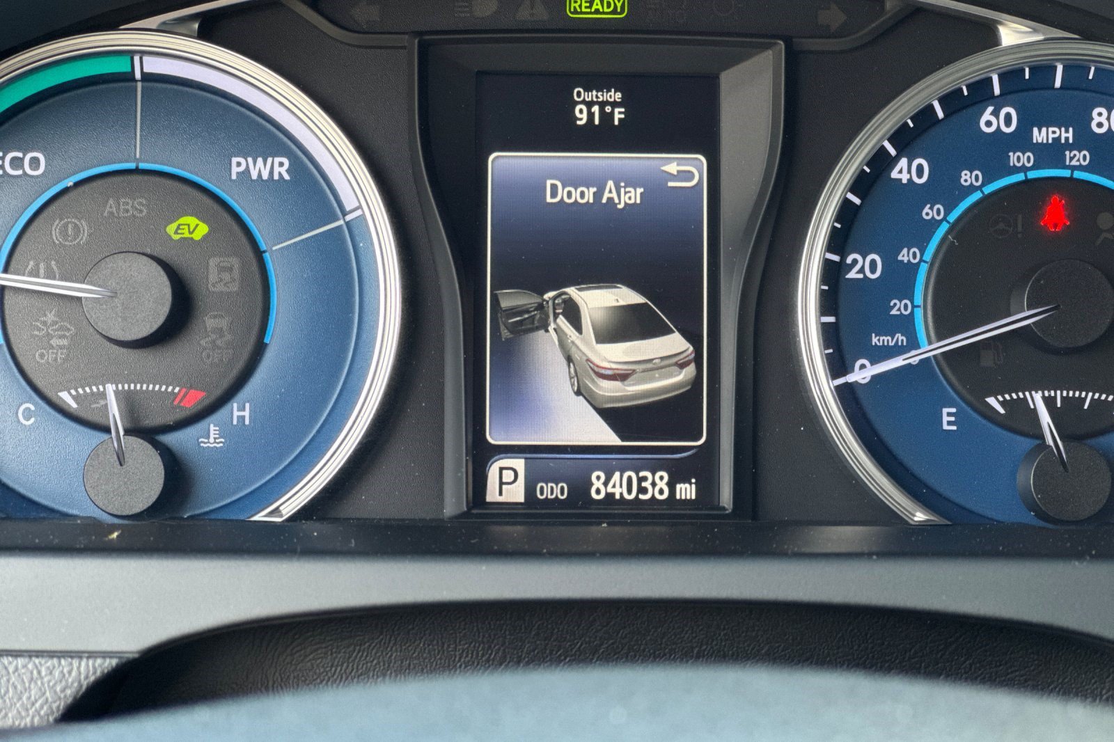 Used 2015 Toyota Camry XLE w/ Moonroof Package FWD image 23