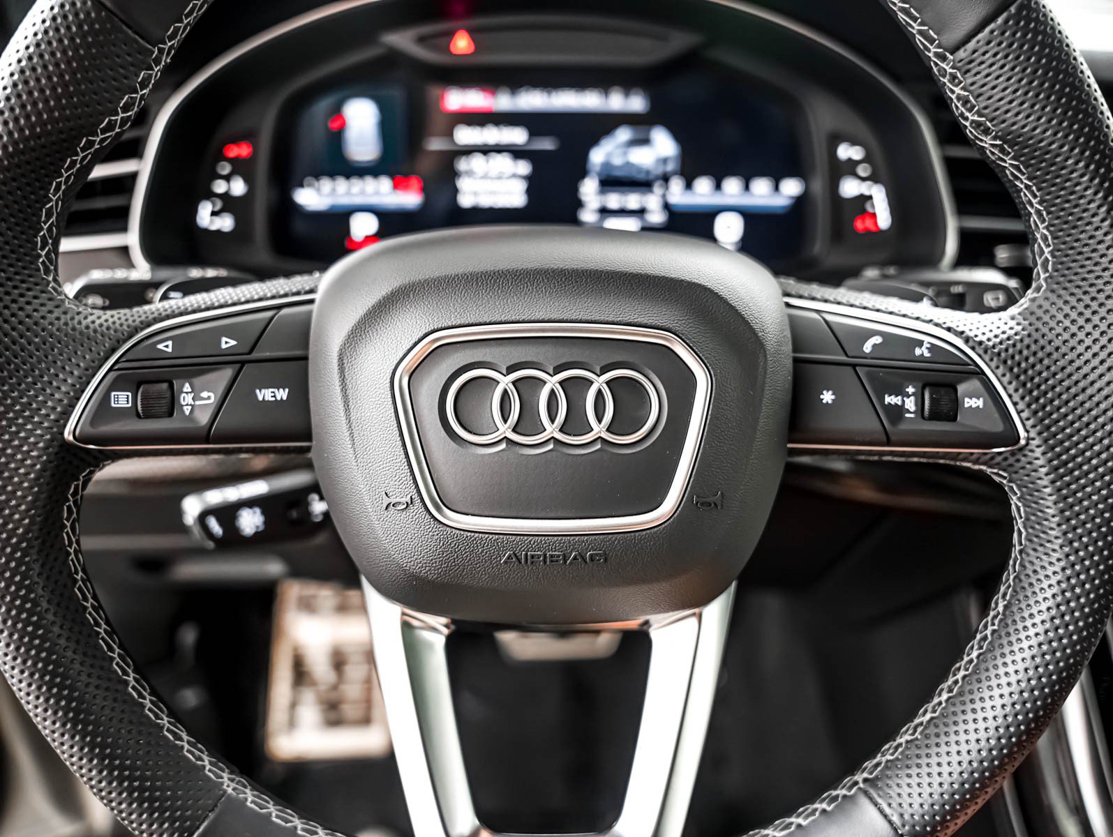 Used 2023 Audi SQ8 Premium Plus AWD/4WD image 15